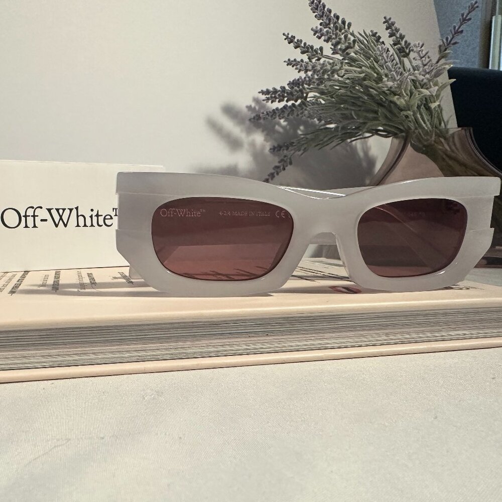 OFF WHITE Sunglasses